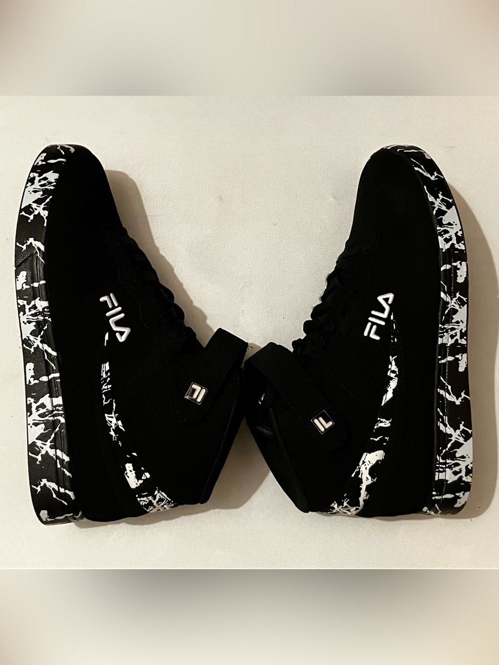 New without Tags Fila Vulc 13 Marble high-top sneaker women size 7 Black/White - Picture 2 of 12